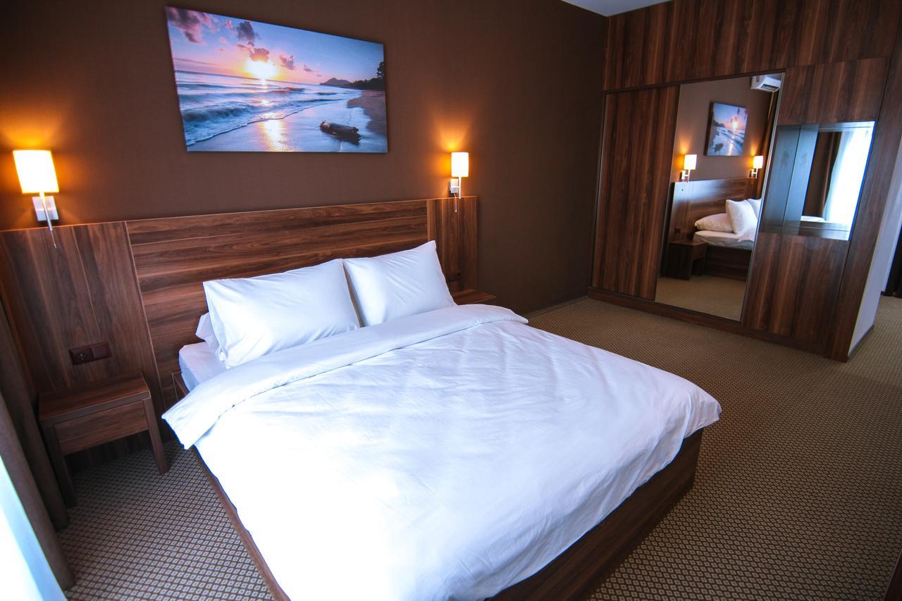Sky Inn บาทูมิ ภายนอก รูปภาพ