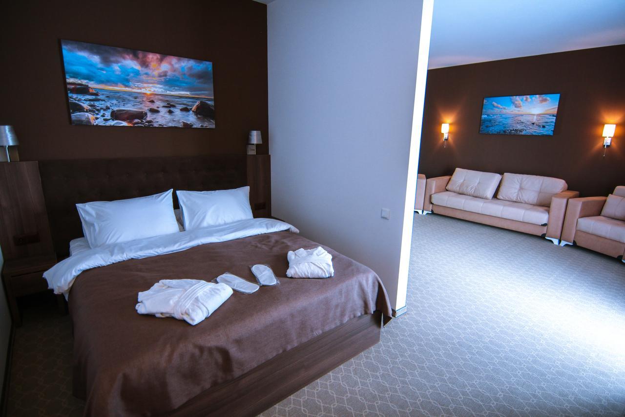 Sky Inn บาทูมิ ภายนอก รูปภาพ