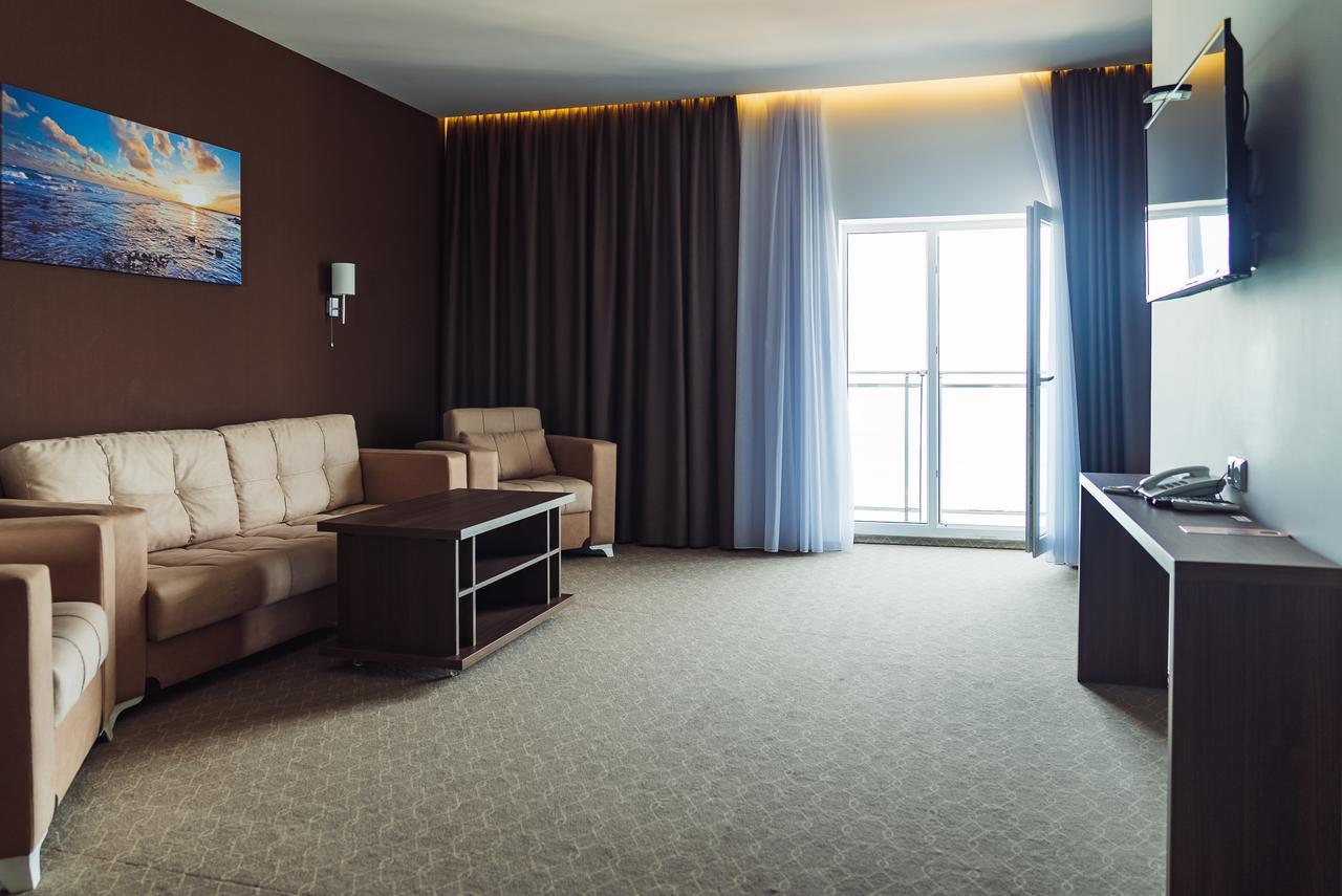 Sky Inn บาทูมิ ภายนอก รูปภาพ