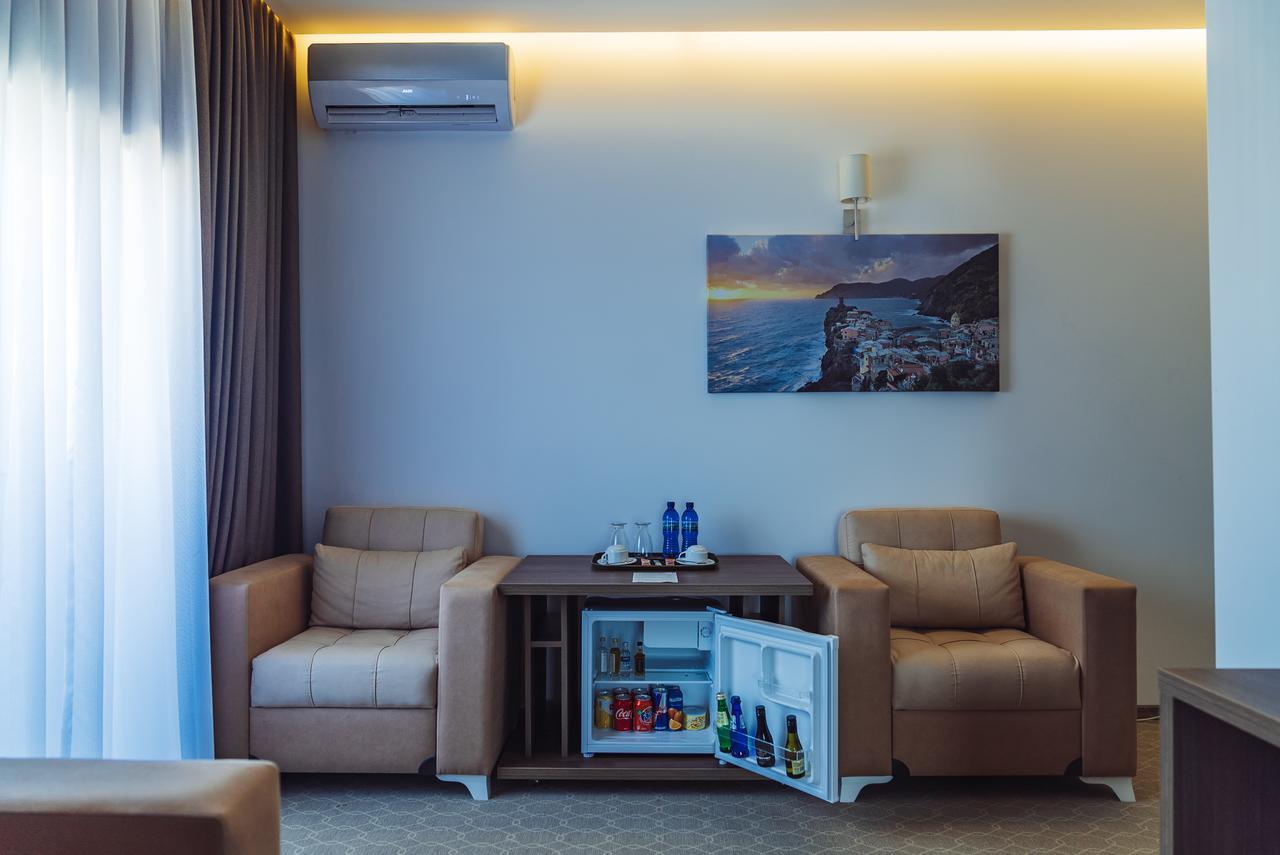 Sky Inn บาทูมิ ภายนอก รูปภาพ